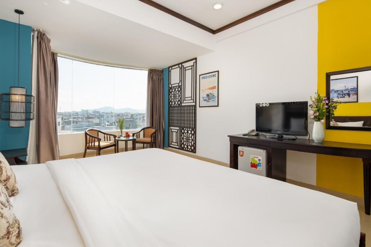 Thanh Lan Riverside Hotel Danang Exterior photo