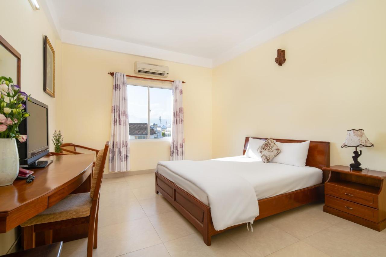 Thanh Lan Riverside Hotel Danang Exterior photo