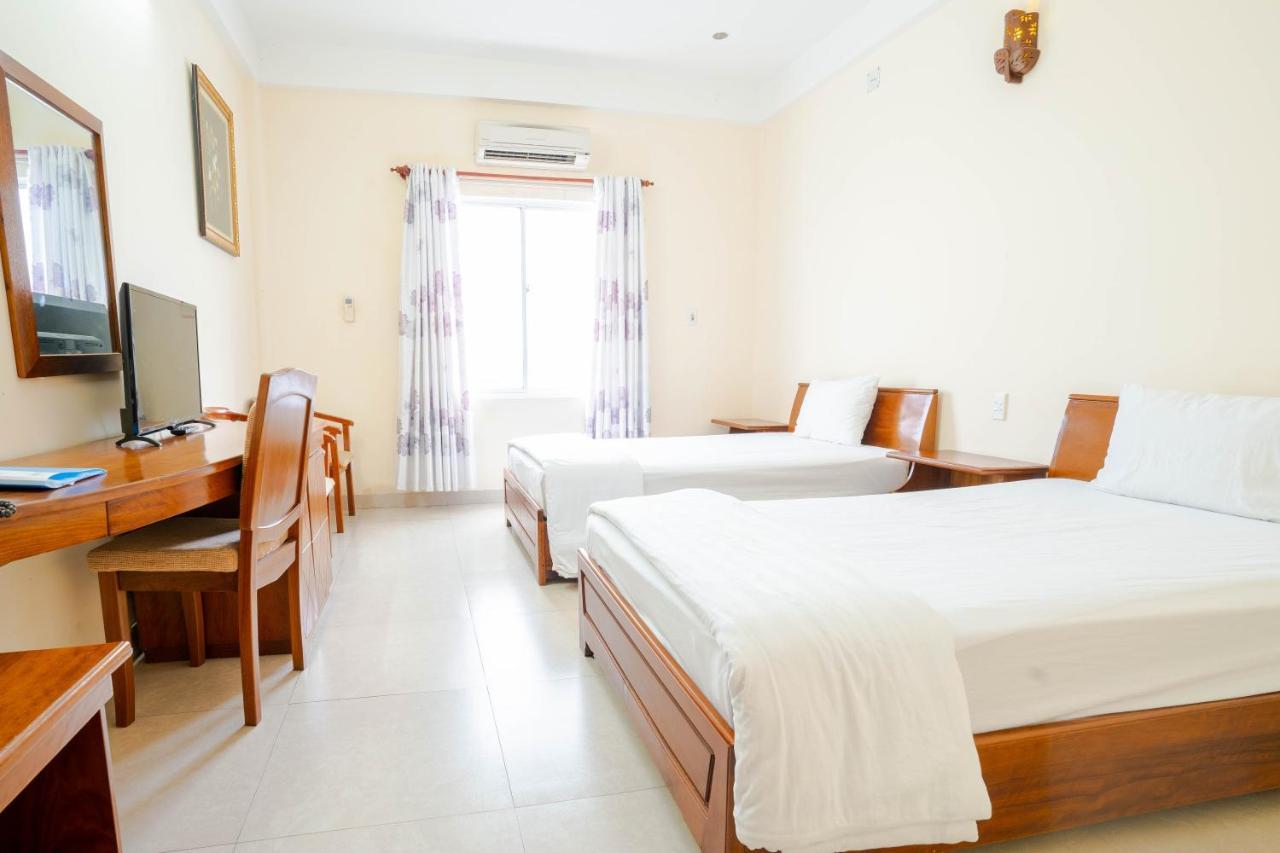 Thanh Lan Riverside Hotel Danang Exterior photo